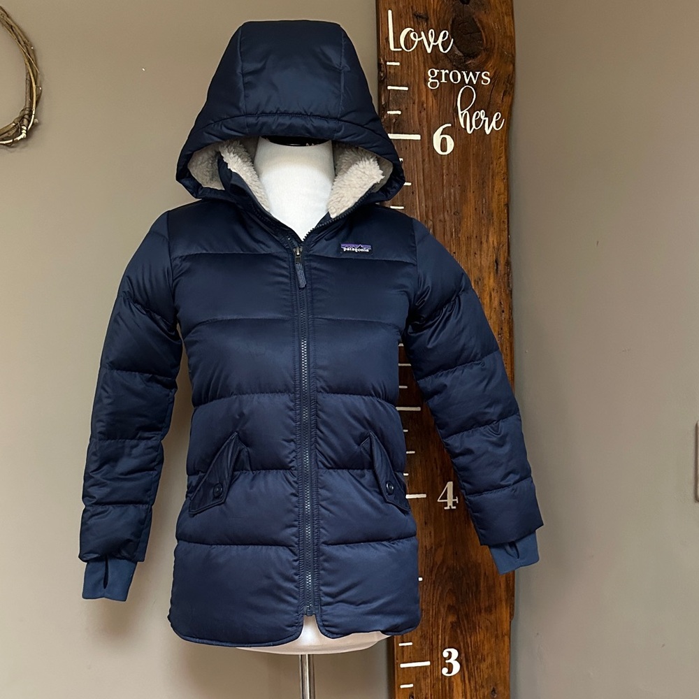 Patagonia 600 goose fill Girl’s Down Parka with Hood